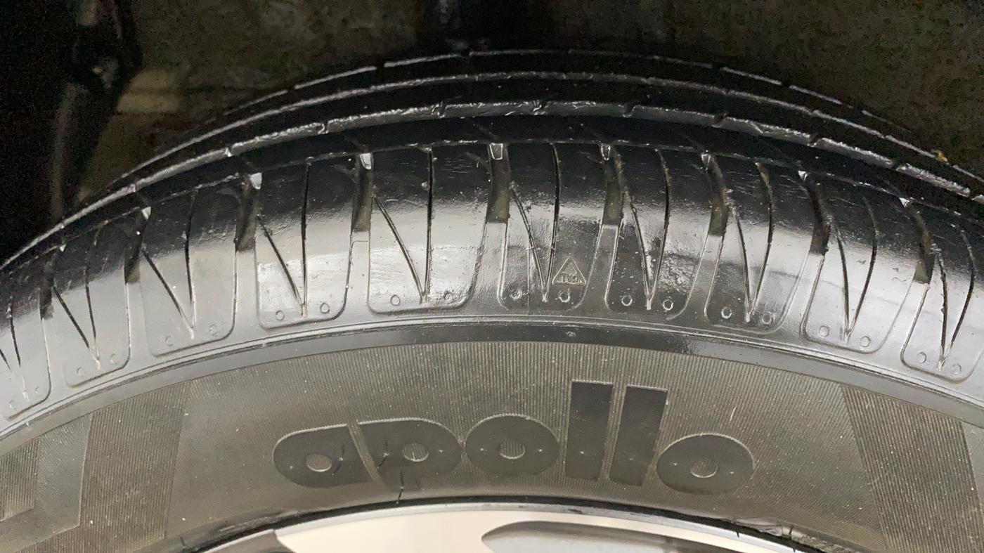 2021 KIA SONET GTX PLUS 1.5 AT, Diesel, Automatic, 39,390 km, Right Rear Tyre Tread