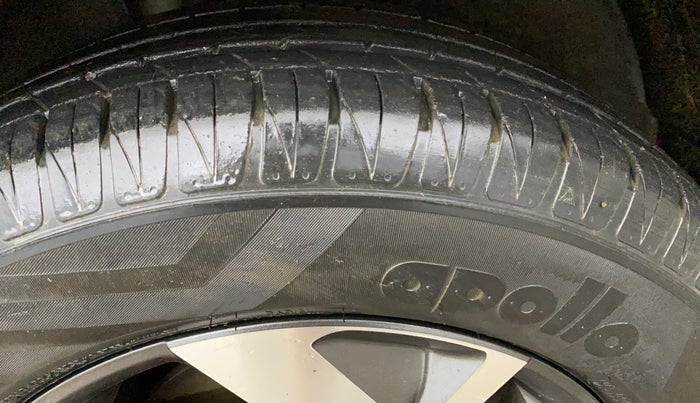 2021 KIA SONET GTX PLUS 1.5 AT, Diesel, Automatic, 39,311 km, Left Front Tyre Tread