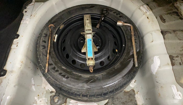 2015 Hyundai Verna FLUIDIC 4S 1.6 VTVT S, Petrol, Manual, 41,660 km, Spare Tyre