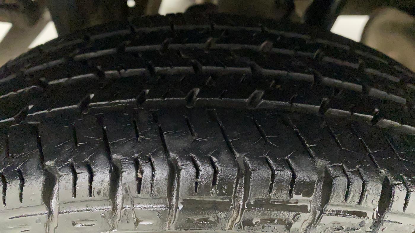 2015 Maruti Alto K10 VXI AMT, Petrol, Automatic, 47,487 km, Right Rear Tyre Tread