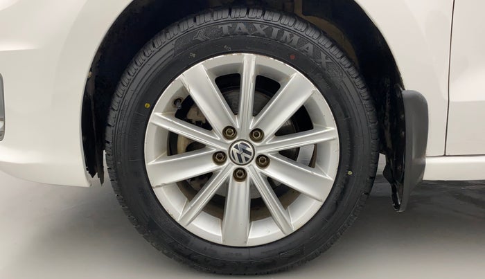 2017 Volkswagen Vento HIGHLINE PLUS 1.2 AT 16 ALLOY, Petrol, Automatic, 62,748 km, Left Front Wheel