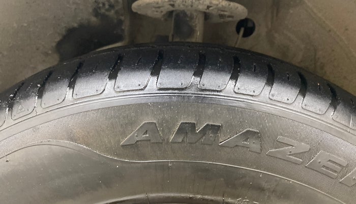 2020 Maruti Swift VXI AMT, Petrol, Automatic, 28,866 km, Left Front Tyre Tread