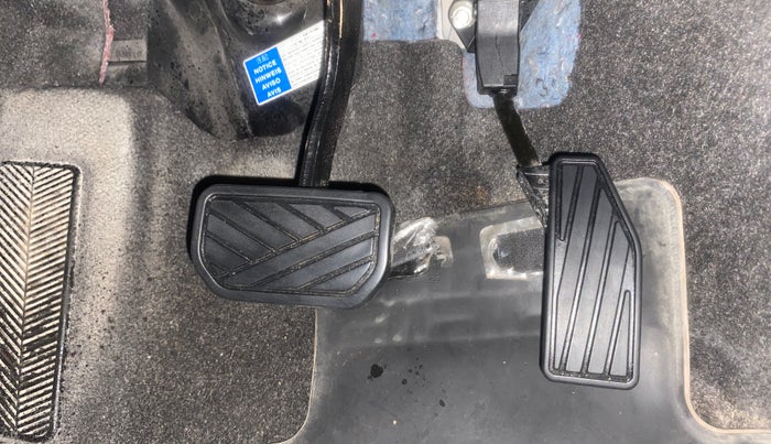 2020 Maruti Swift VXI AMT, Petrol, Automatic, 28,866 km, Pedals