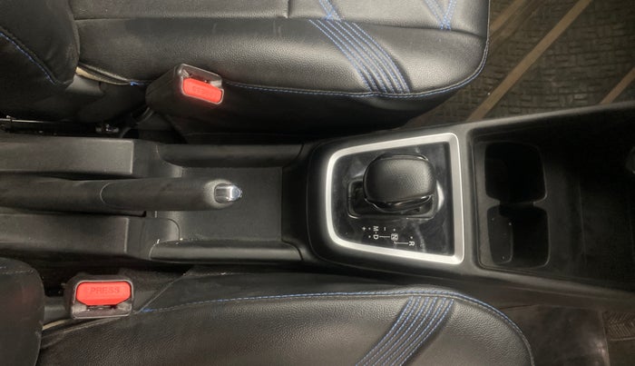 2020 Maruti Swift VXI AMT, Petrol, Automatic, 28,866 km, Gear Lever