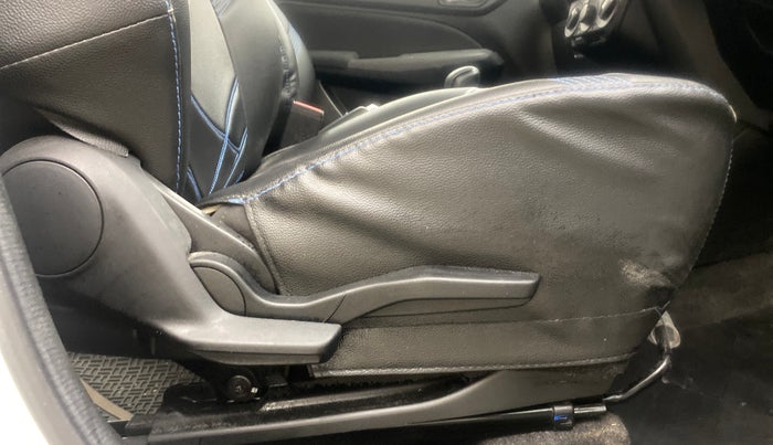 2020 Maruti Swift VXI AMT, Petrol, Automatic, 28,866 km, Driver Side Adjustment Panel