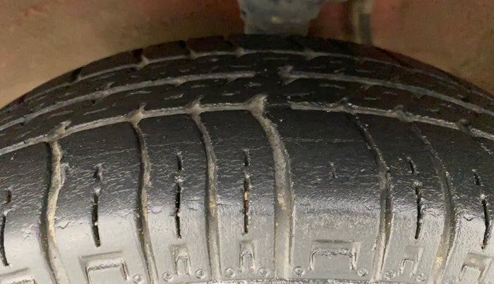 2014 Maruti Alto 800 LXI, Petrol, Manual, 48,946 km, Left Front Tyre Tread