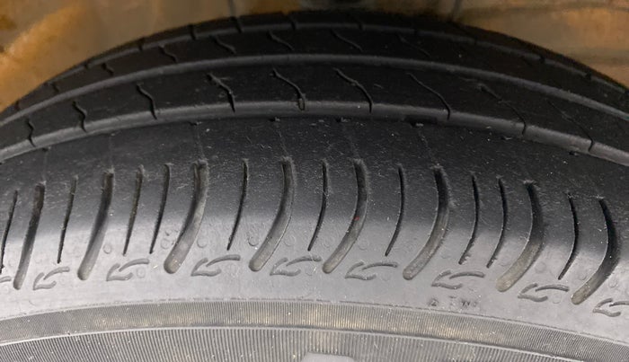 2020 Maruti S PRESSO VXI, Petrol, Manual, 47,910 km, Right Front Tyre Tread