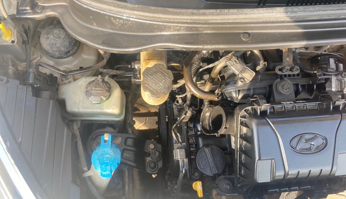 2013 Hyundai Eon MAGNA +, Petrol, Manual, 1,06,110 km, Engine View - Right