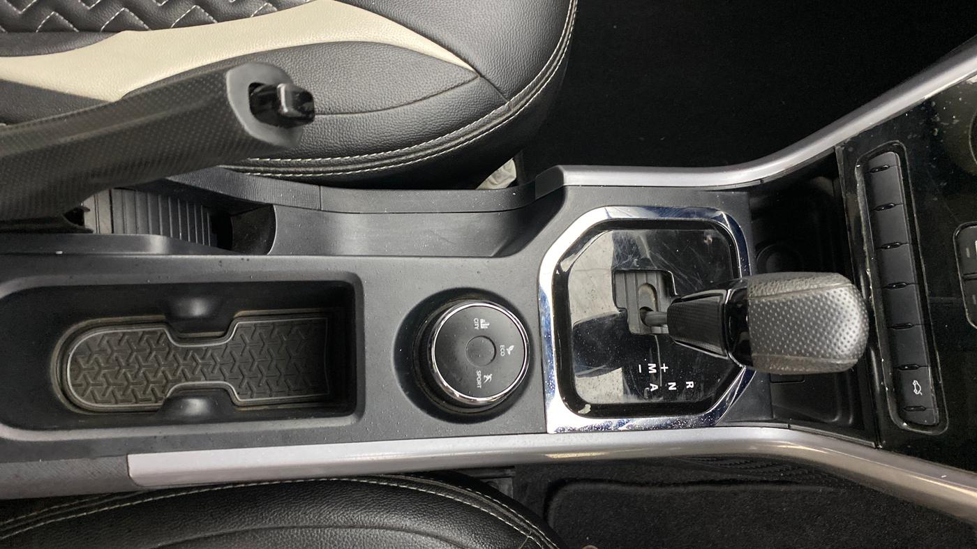 2022 Tata NEXON XMA SUNROOF PETROL, Petrol, Automatic, 14,378 km, Gear Lever
