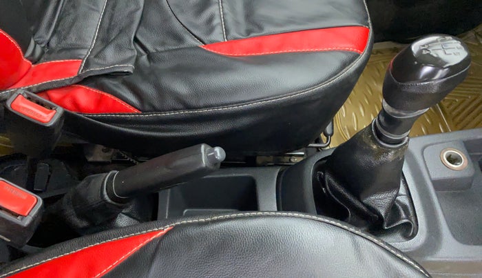 2015 Renault Kwid RXE, Petrol, Manual, 88,480 km, Gear Lever