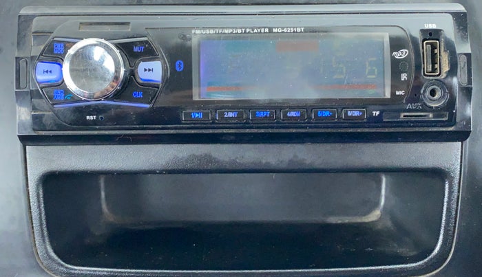 2015 Renault Kwid RXE, Petrol, Manual, 88,480 km, Infotainment System