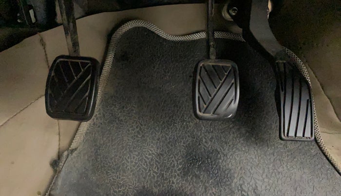 2013 Maruti Swift Dzire VXI, Petrol, Manual, 48,145 km, Pedals