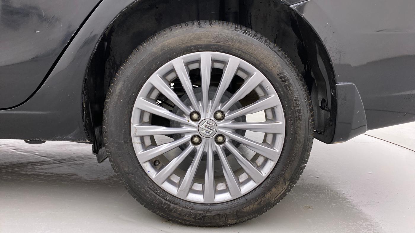2017 Maruti Ciaz ALPHA  AT 1.4  PETROL, Petrol, Automatic, 63,986 km, Left Rear Wheel