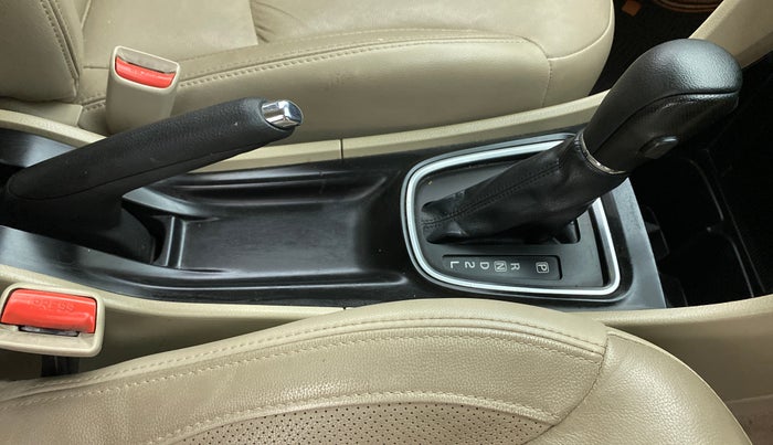 2017 Maruti Ciaz ALPHA  AT 1.4  PETROL, Petrol, Automatic, 63,986 km, Gear Lever