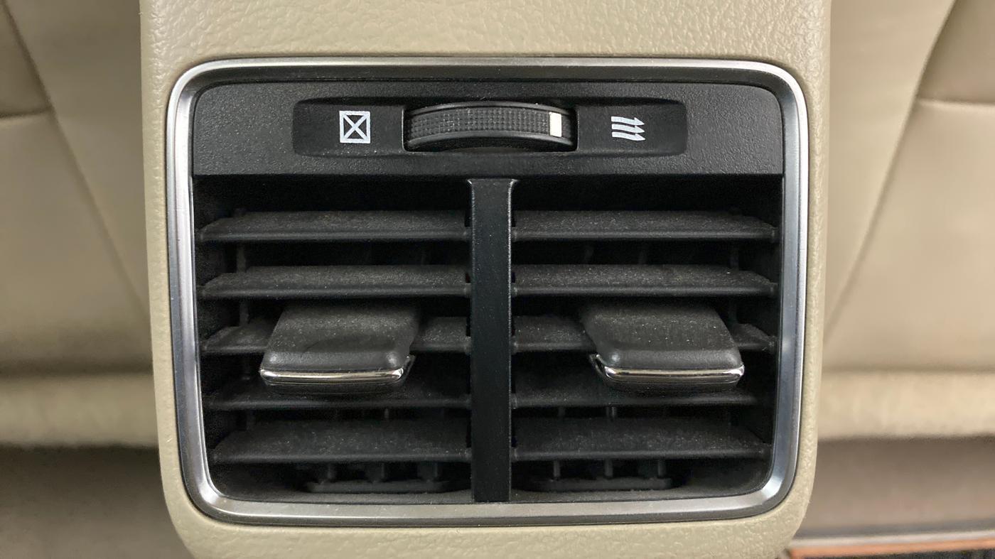 2017 Maruti Ciaz ALPHA  AT 1.4  PETROL, Petrol, Automatic, 63,986 km, Rear AC Vents