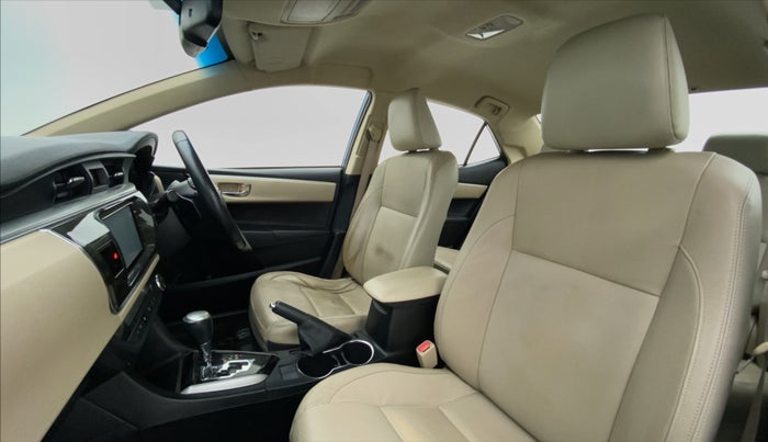 2014 Toyota Corolla Altis VL AT, Petrol, Automatic, 83,577 km, Right Side Front Door Cabin