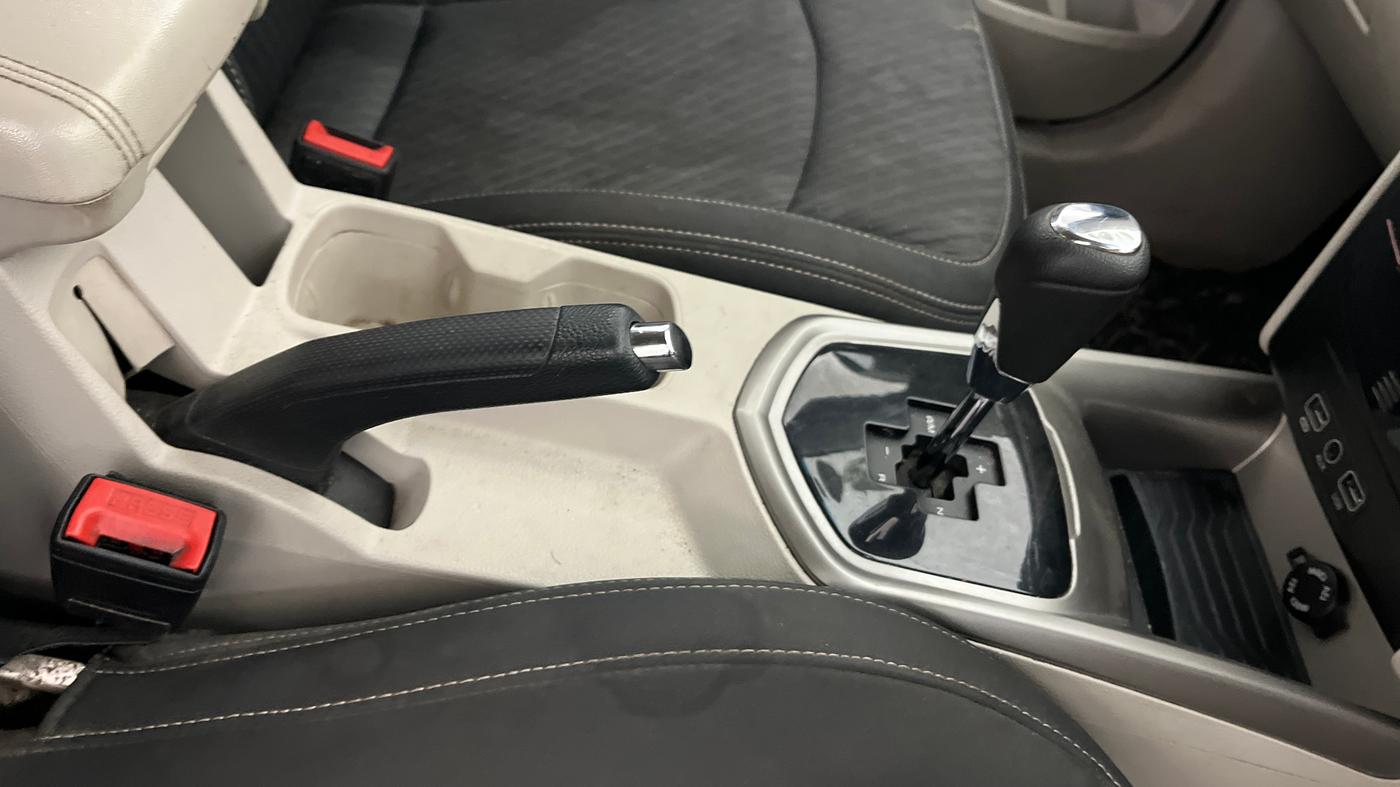 2019 Mahindra XUV300 W8 1.5 DIESEL AMT, Diesel, Automatic, 70,236 km, Gear Lever