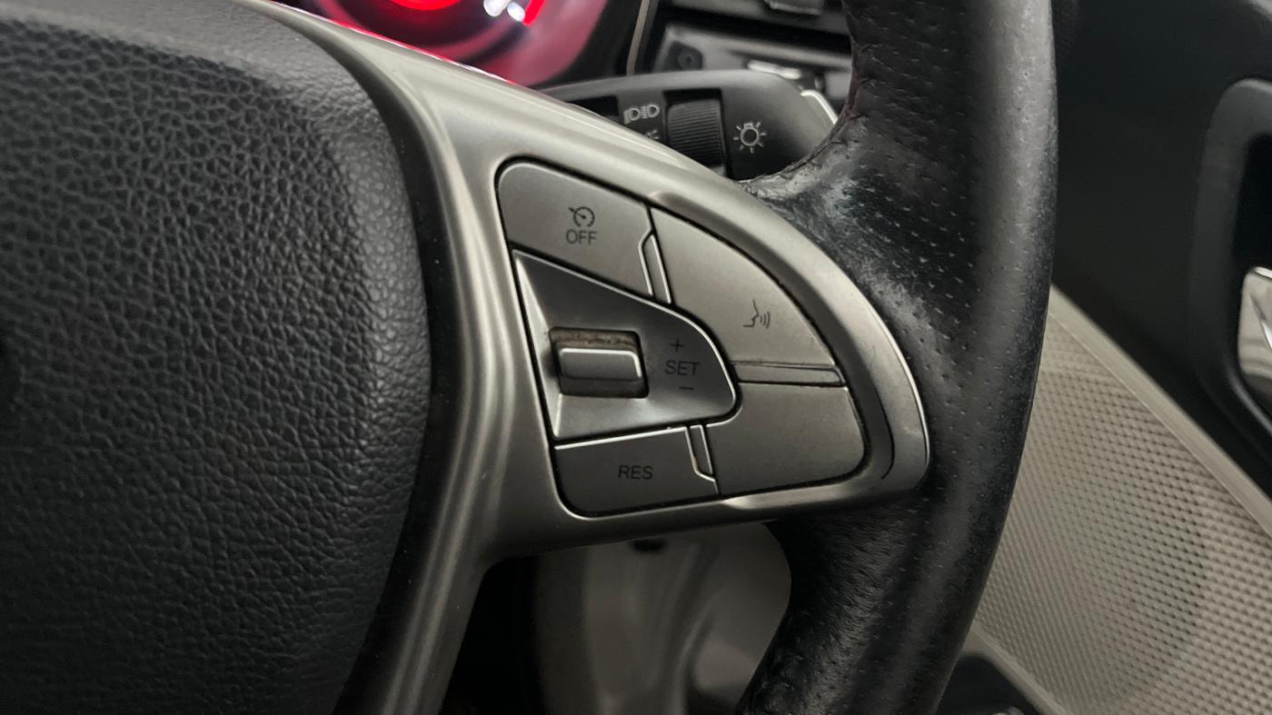 2019 Mahindra XUV300 W8 1.5 DIESEL AMT, Diesel, Automatic, 70,236 km, Adaptive Cruise Control