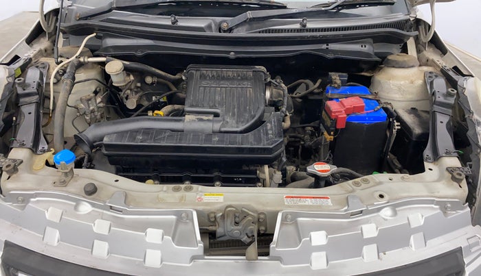2016 Maruti Swift Dzire VXI, Petrol, Manual, 99,134 km, Engine View