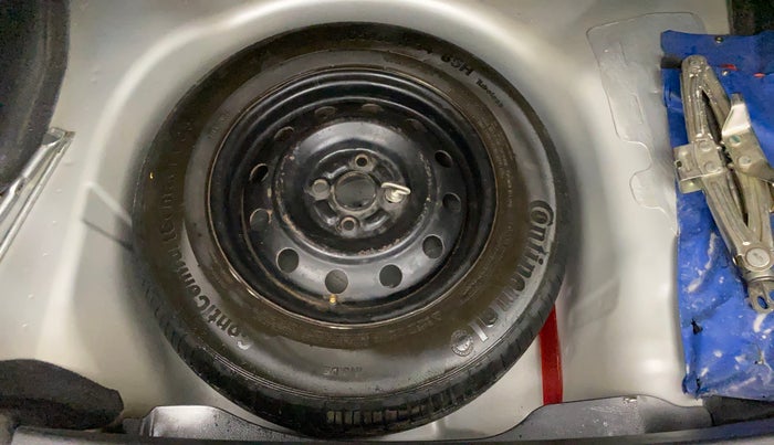 2016 Maruti Swift Dzire VXI, Petrol, Manual, 99,134 km, Spare Tyre