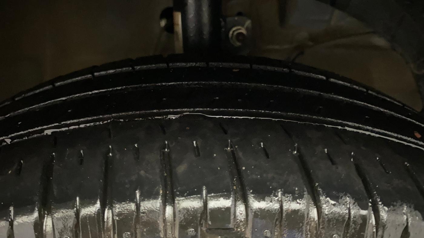 2024 Toyota RUMION  V MT , Petrol, Manual, 10,286 km, Right Front Tyre Tread