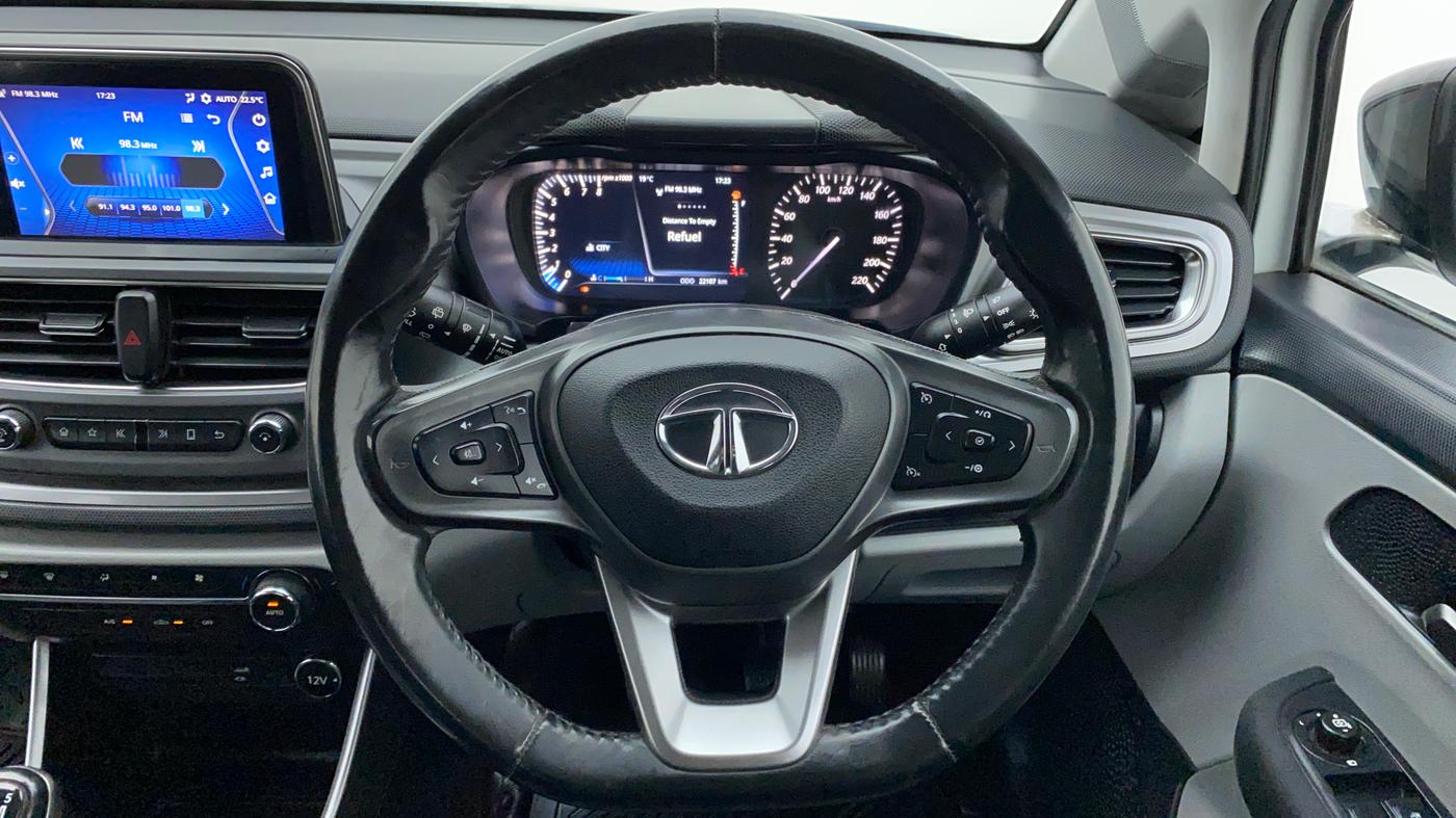 2020 Tata ALTROZ XZ 1.2, Petrol, Manual, 22,166 km, Steering Wheel Close Up