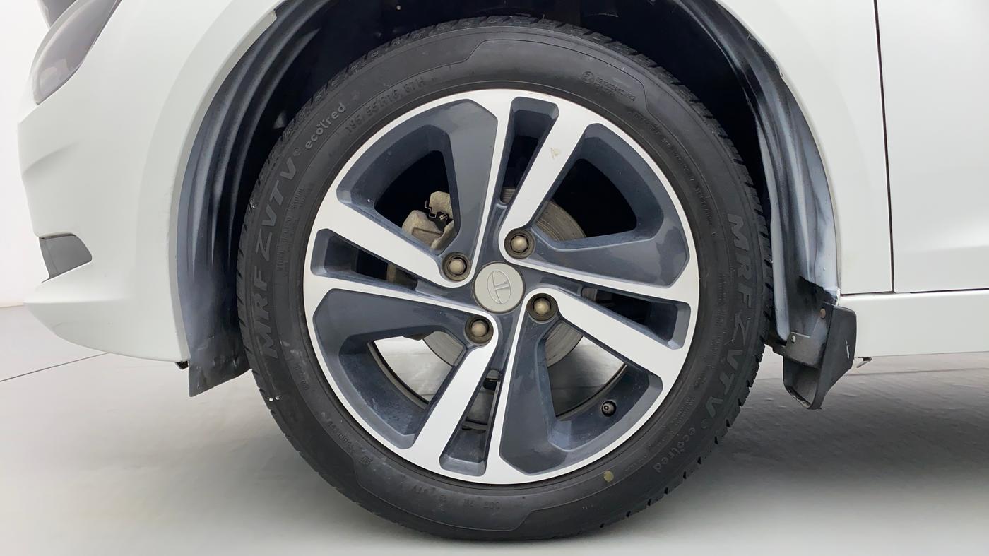 2020 Tata ALTROZ XZ 1.2, Petrol, Manual, 22,166 km, Left Front Wheel