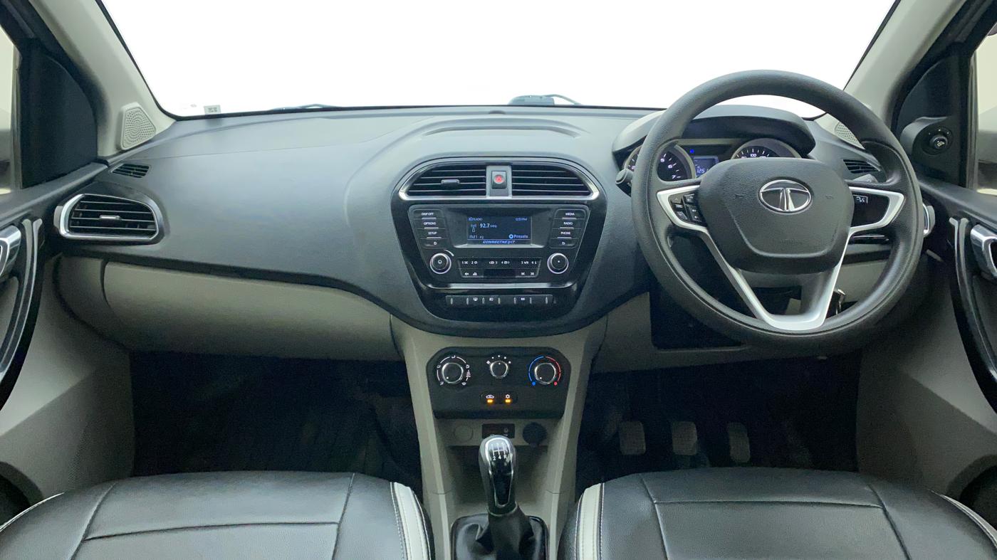 2017 Tata Tiago XZ PETROL, Petrol, Manual, 76,571 km, Dashboard