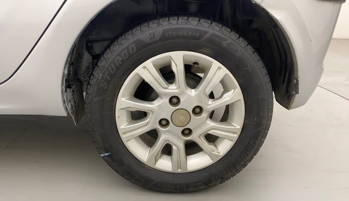 2017 Tata Tiago XZ PETROL, Petrol, Manual, 76,571 km, Left Rear Wheel
