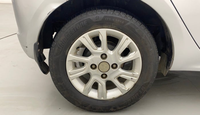 2017 Tata Tiago XZ PETROL, Petrol, Manual, 76,571 km, Right Rear Wheel