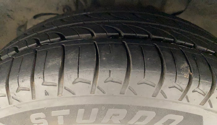 2017 Tata Tiago XZ PETROL, Petrol, Manual, 76,571 km, Left Front Tyre Tread