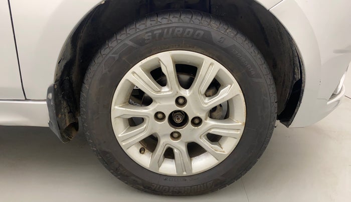 2017 Tata Tiago XZ PETROL, Petrol, Manual, 76,571 km, Right Front Wheel