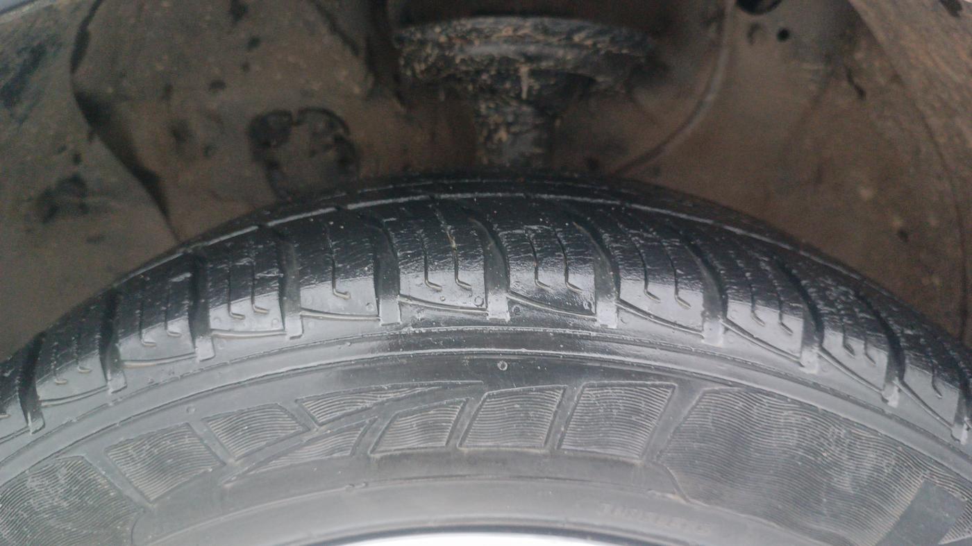 2016 Hyundai Creta SX PLUS AT 1.6 PETROL, Petrol, Automatic, 1,13,482 km, Left Front Tyre Tread