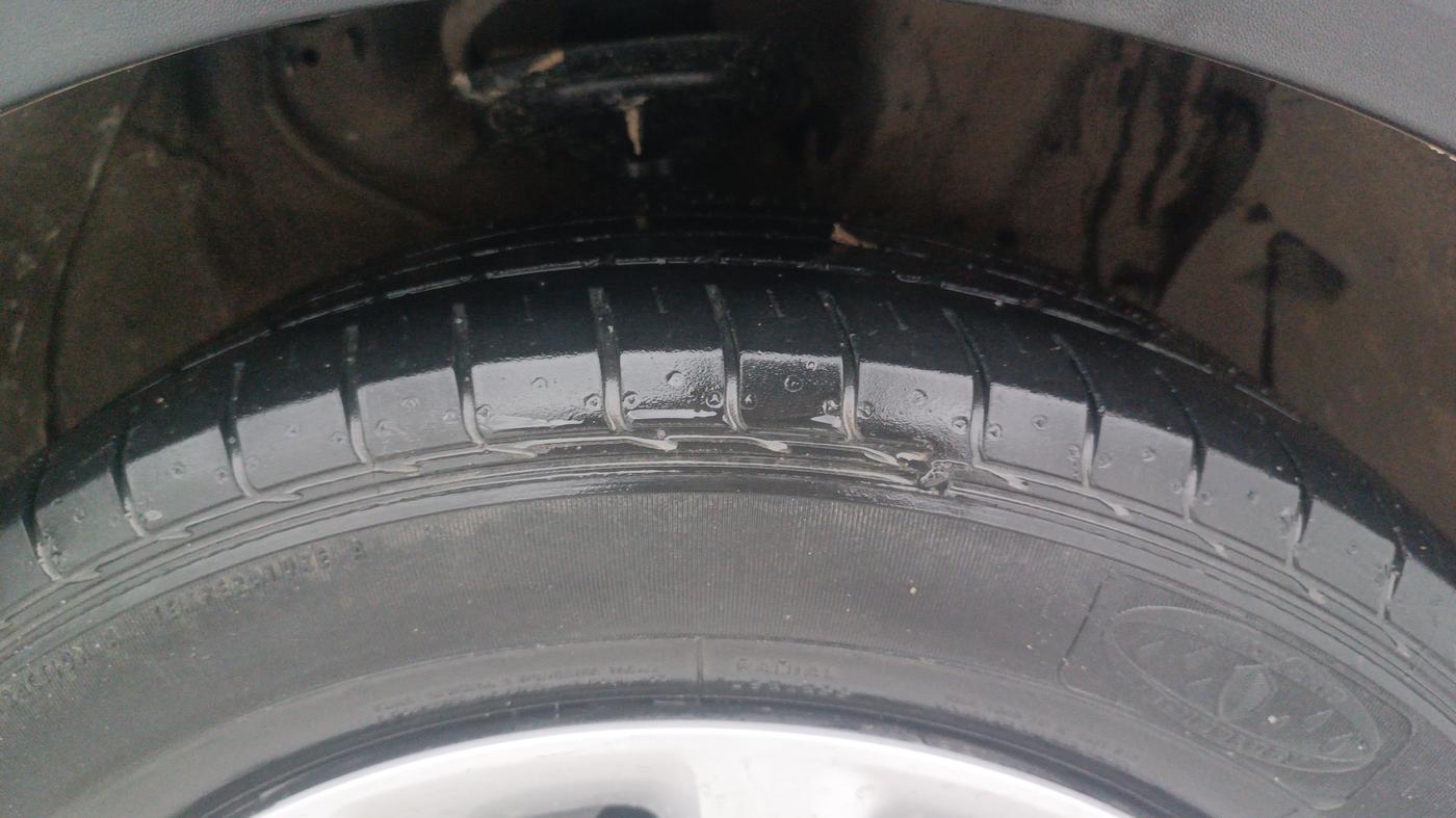 2016 Hyundai Creta SX PLUS AT 1.6 PETROL, Petrol, Automatic, 1,13,482 km, Right Front Tyre Tread