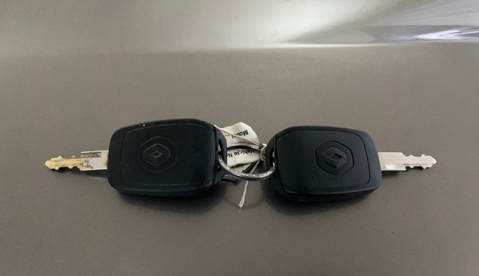 2018 Renault Kwid CLIMBER 1.0 AMT, Petrol, Automatic, 49,245 km, Key Close Up