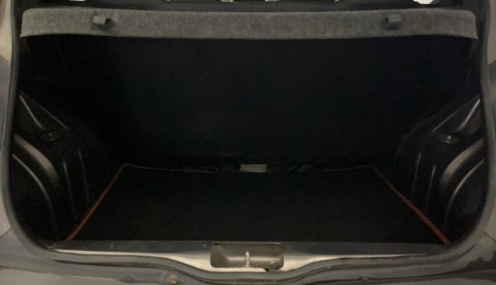 2018 Renault Kwid CLIMBER 1.0 AMT, Petrol, Automatic, 49,245 km, Boot Inside