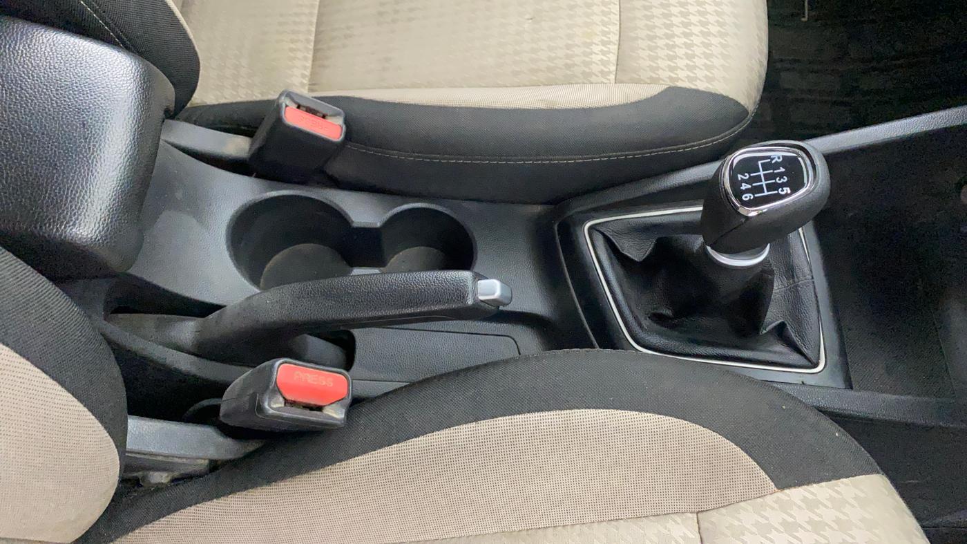 2019 Hyundai Elite i20 ASTA 1.4 CRDI (O), Diesel, Manual, 98,206 km, Gear Lever