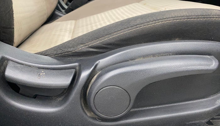 2019 Hyundai Elite i20 ASTA 1.4 CRDI (O), Diesel, Manual, 98,146 km, Driver Side Adjustment Panel