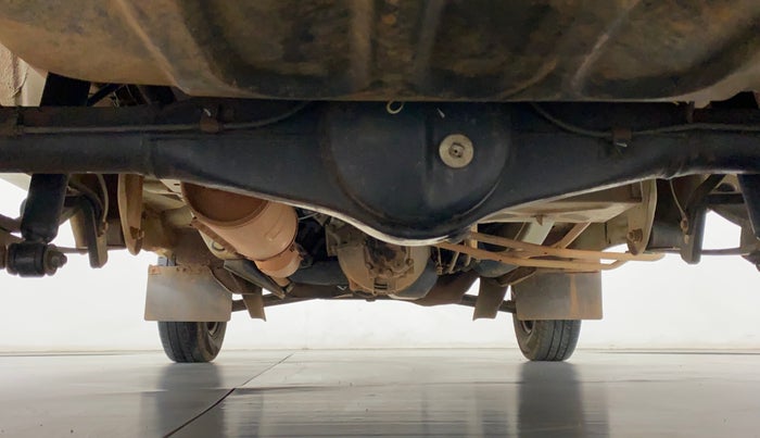 2017 Maruti Omni 5 STR, Petrol, Manual, 66,195 km, Rear Underbody