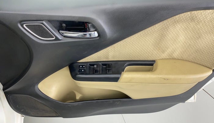 2017 Honda City V MT PETROL, Petrol, Manual, 62,212 km, Driver Side Door Panels Control