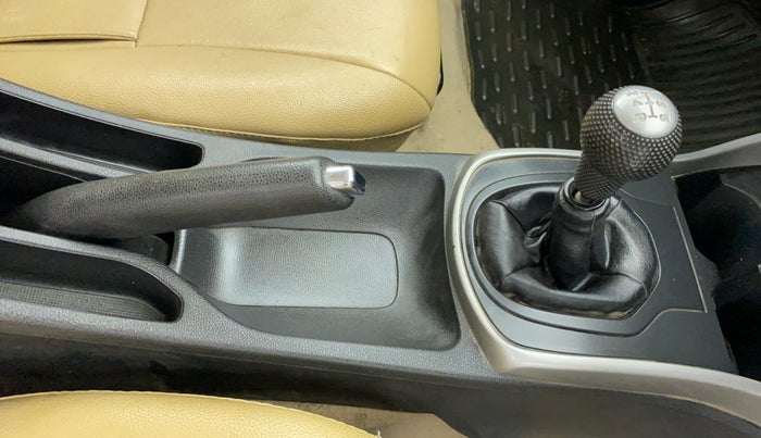 2017 Honda City V MT PETROL, Petrol, Manual, 62,212 km, Gear Lever