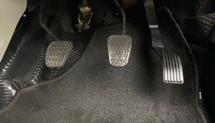 2018 Tata NEXON XZ PLUS DIESEL, Diesel, Manual, 56,280 km, Pedals