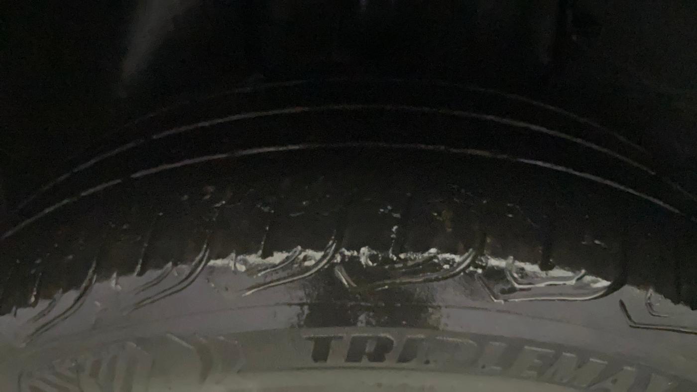 2022 Tata ALTROZ XZ PLUS DIESEL DARK EDITION, Diesel, Manual, 39,371 km, Right Rear Tyre Tread