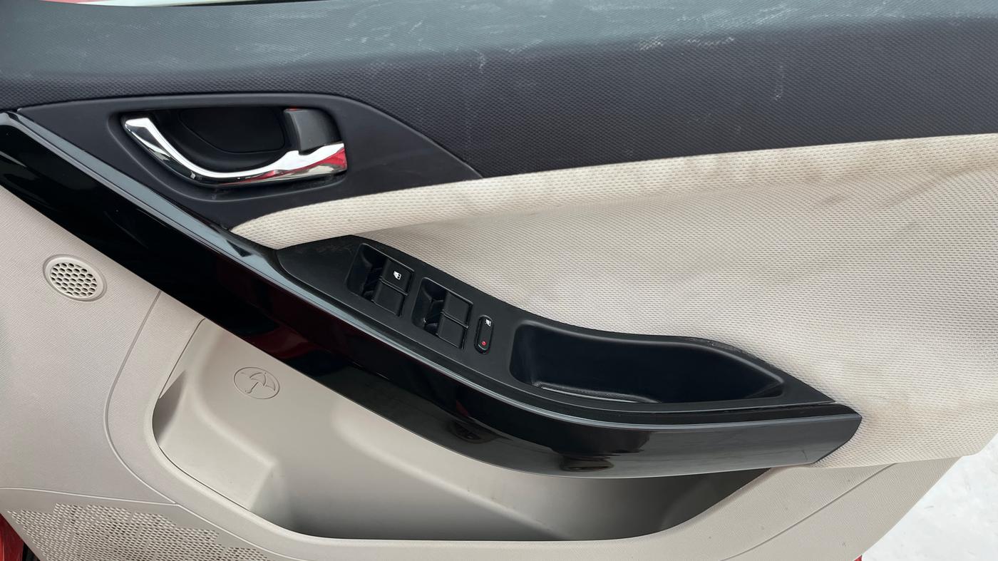 2022 Tata NEXON XZ PLUS PETROL, Petrol, Manual, 41,747 km, Driver Side Door Panels Control