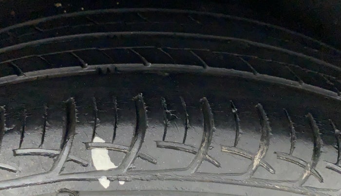 2016 Maruti Baleno SIGMA PETROL 1.2, Petrol, Manual, 45,155 km, Left Rear Tyre Tread