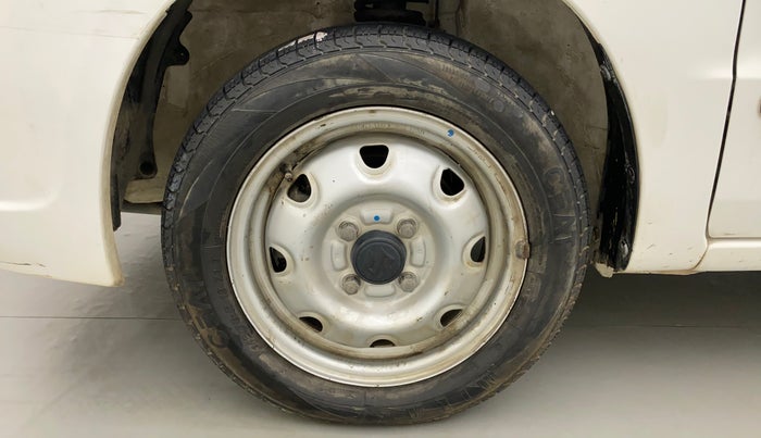 2010 Maruti Zen Estilo LXI, Petrol, Manual, 35,817 km, Left Front Wheel