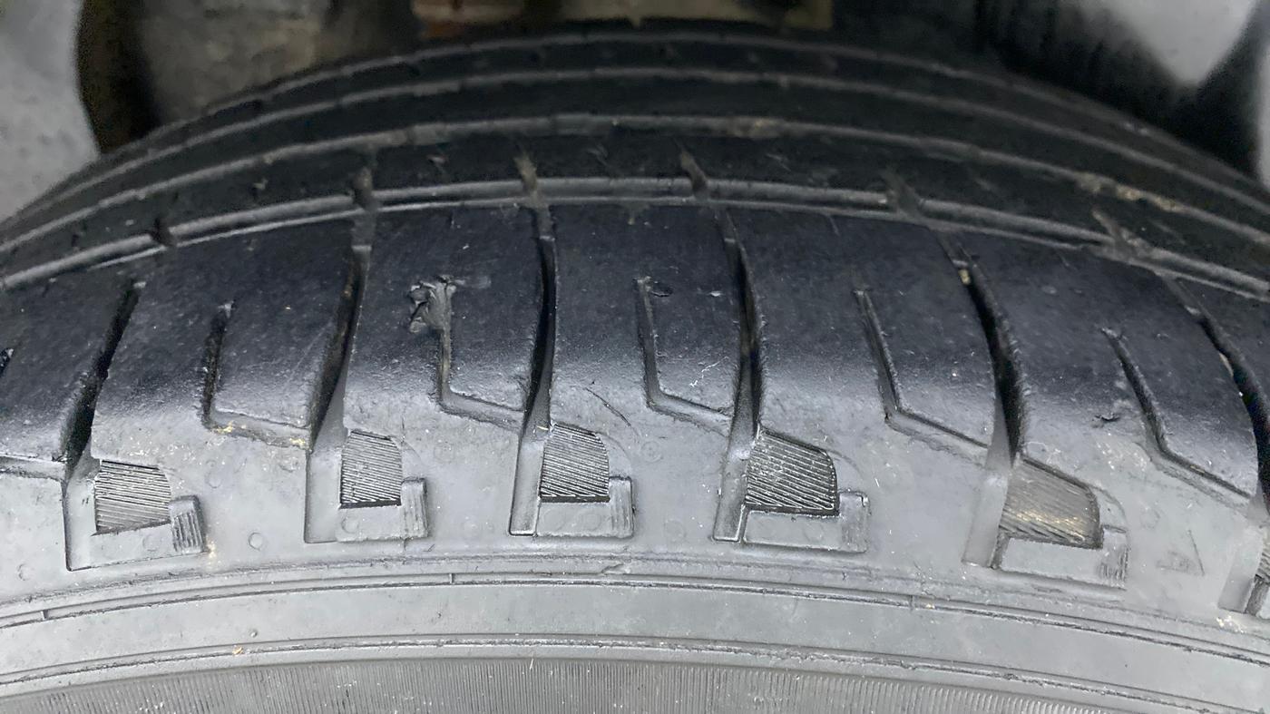 2019 Tata Harrier XZ 2.0L, Diesel, Manual, 87,923 km, Left Rear Tyre Tread