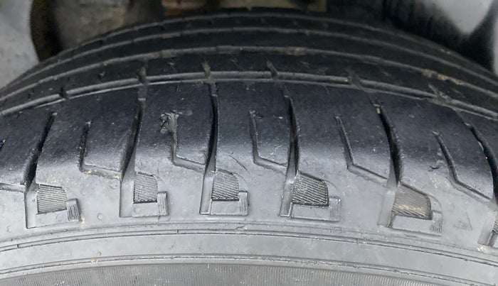 2019 Tata Harrier XZ 2.0L, Diesel, Manual, 87,923 km, Left Rear Tyre Tread