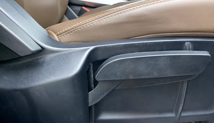 2019 Tata Harrier XZ 2.0L, Diesel, Manual, 87,923 km, Driver Side Adjustment Panel