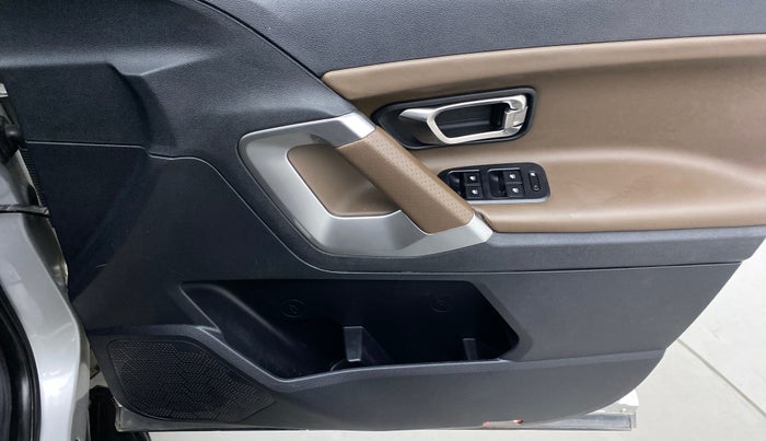 2019 Tata Harrier XZ 2.0L, Diesel, Manual, 87,923 km, Driver Side Door Panels Control